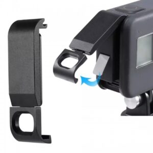 „GoPro Hero 8“ atidarytas juodas baterijos dangtelis